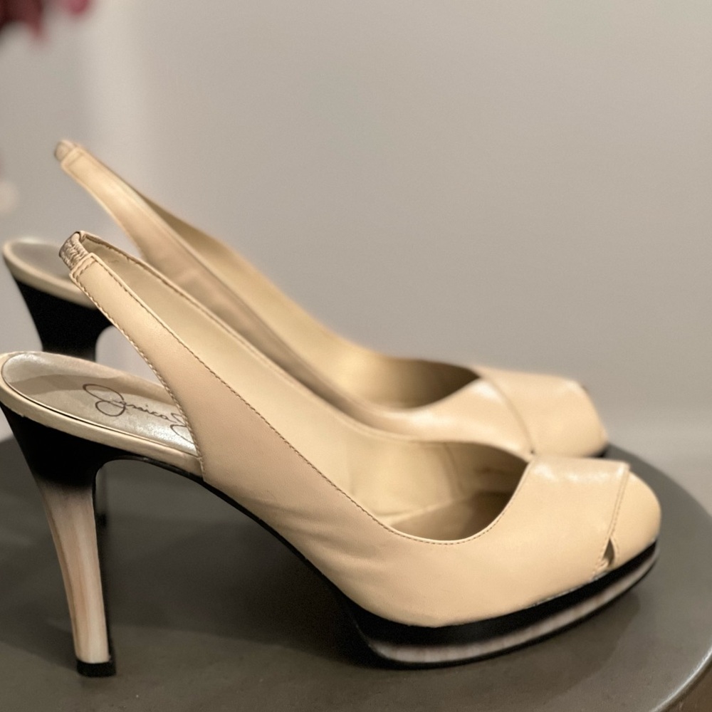 Jessica Simpson Elegant Cream Slingback Heels